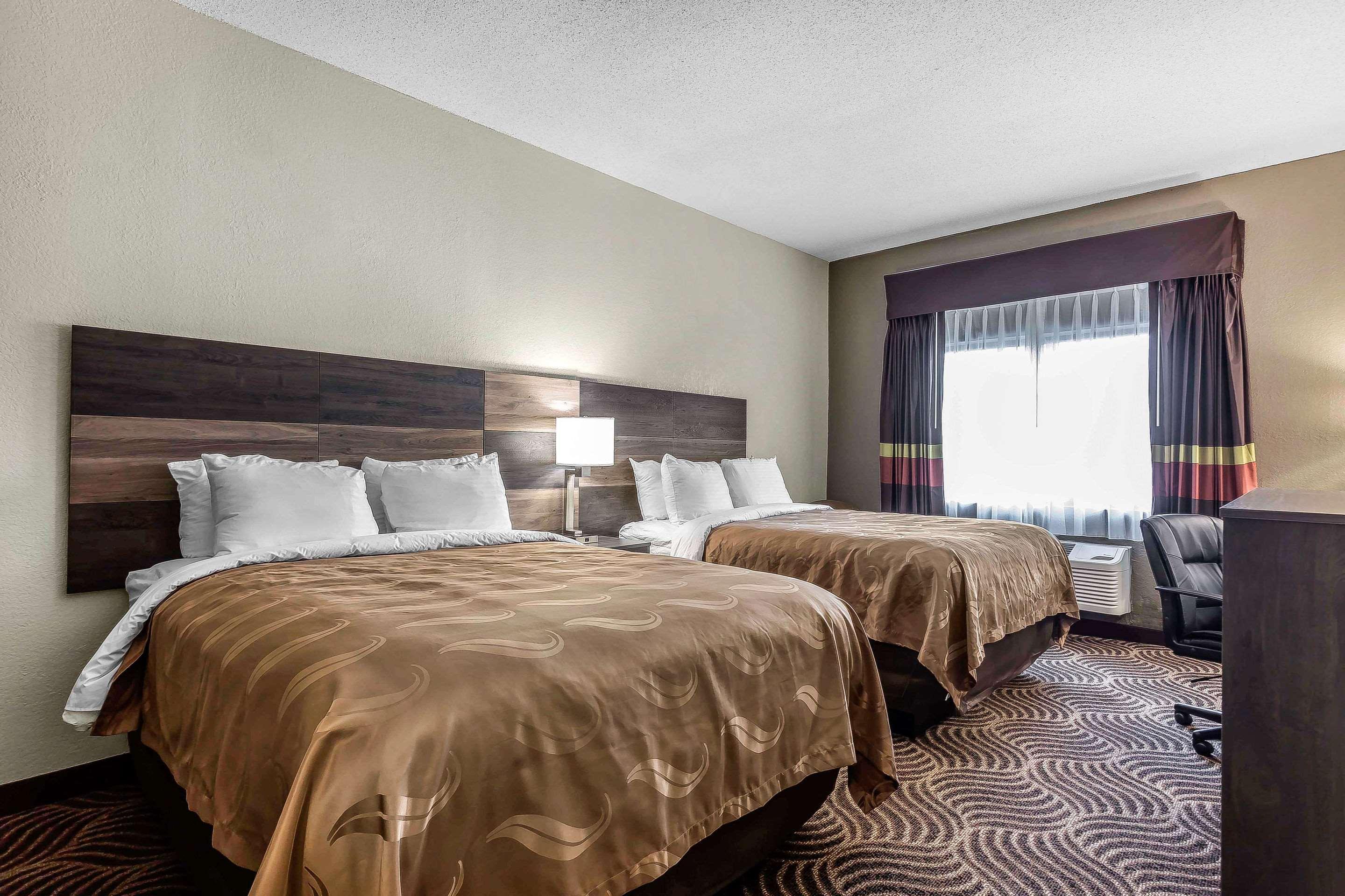 Quality Inn & Suites Salisbury Exteriör bild